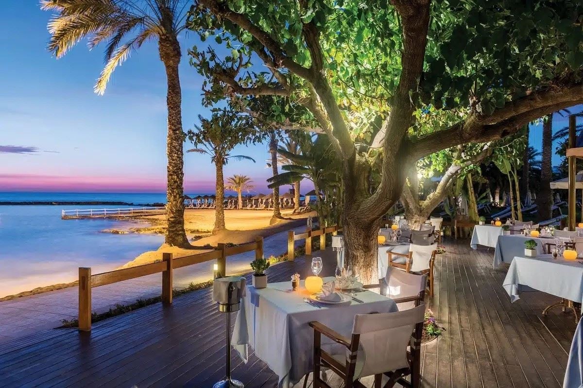 restaurants-restaurants