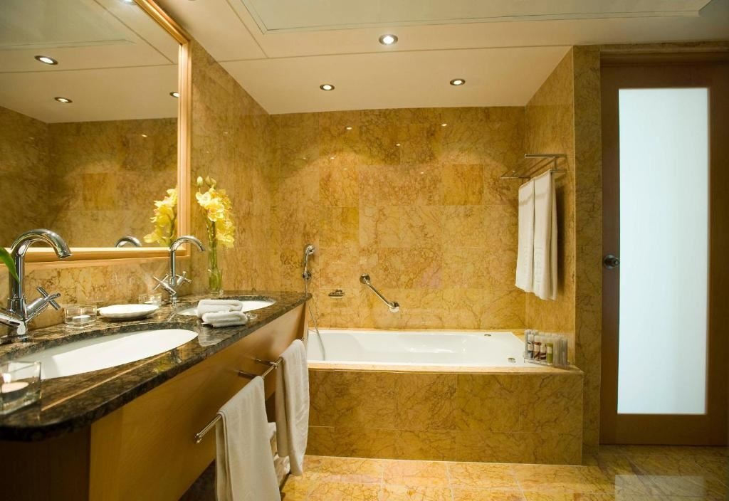 rooms-junior-suite-landview