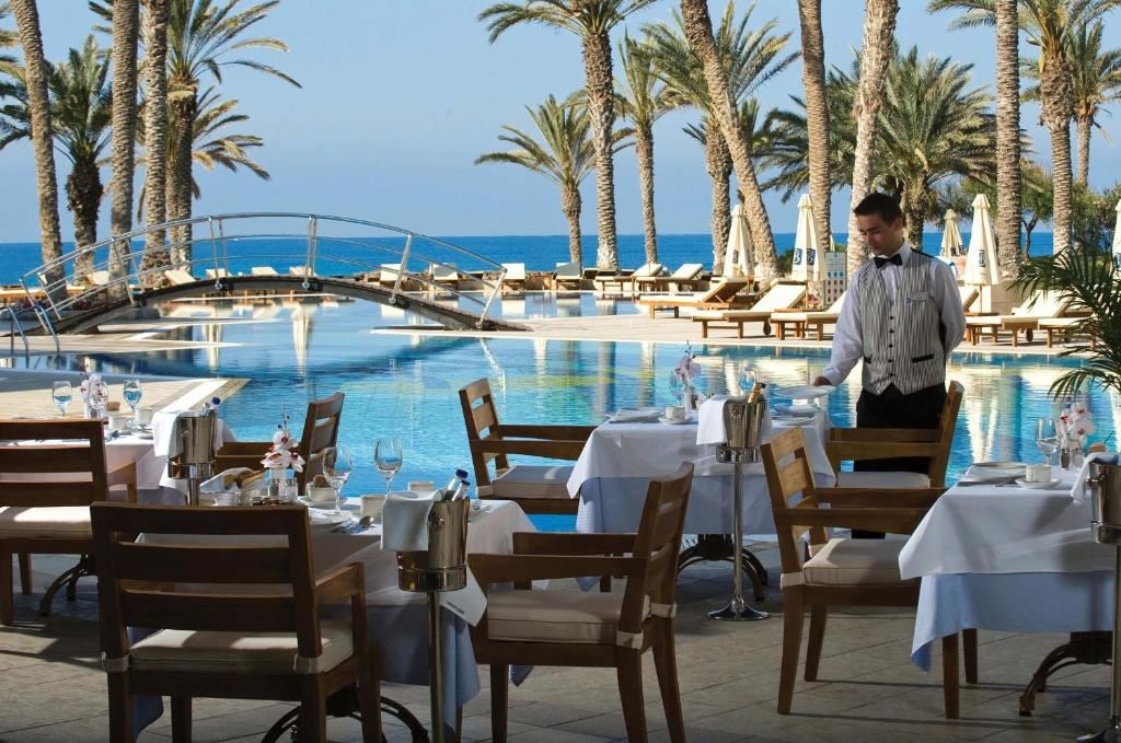 restaurants-restaurants