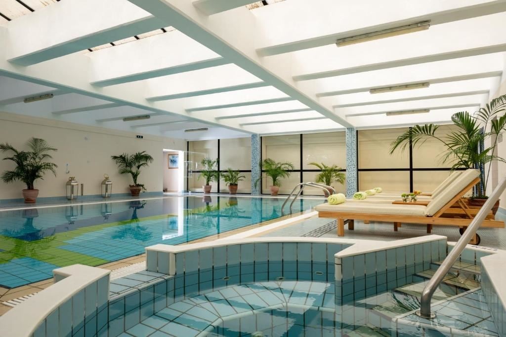 pools-pools