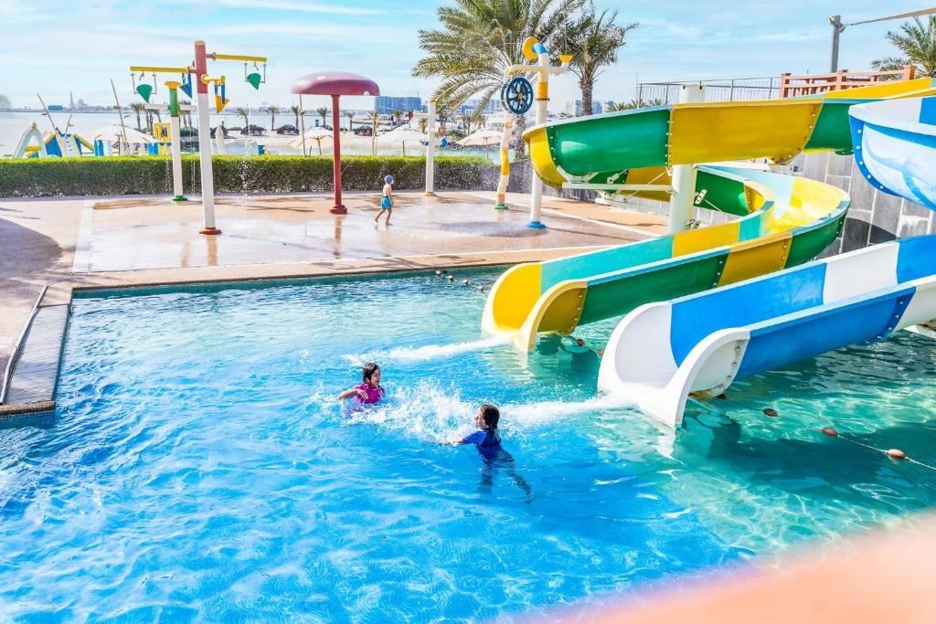 water-park-water-park