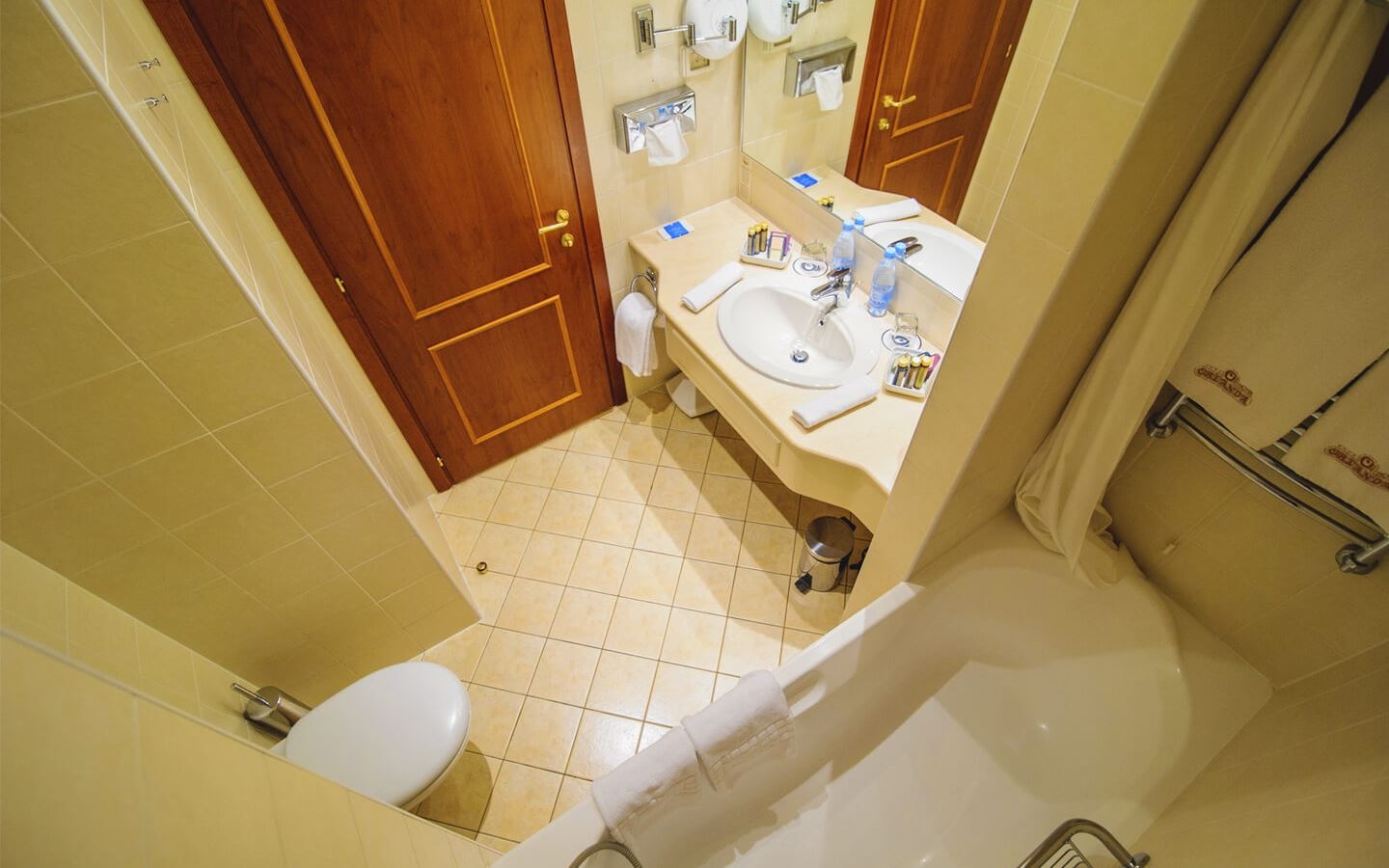 rooms-room-standard