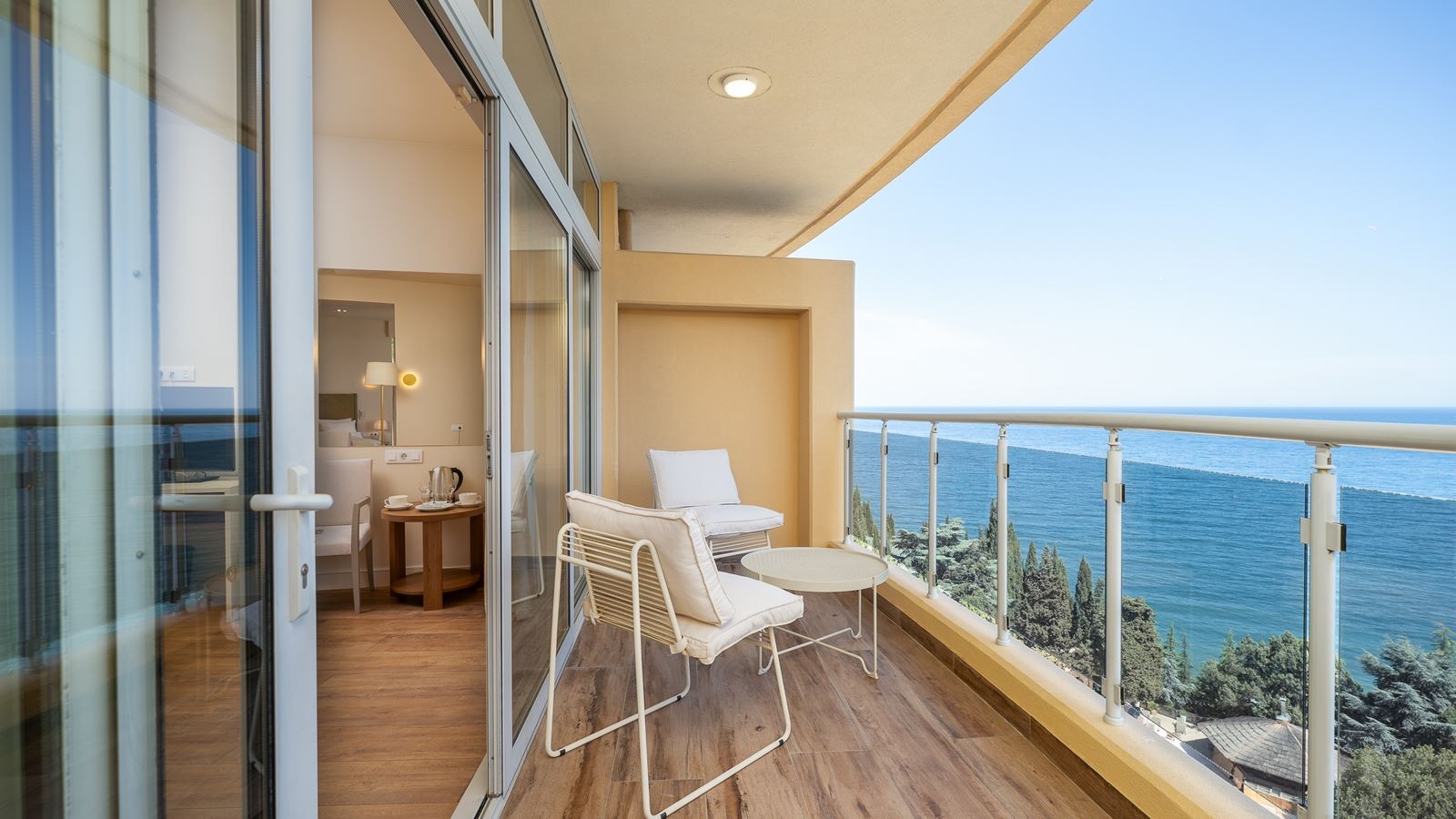 rooms-люкс-студио-морской