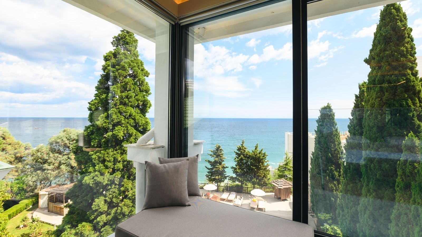 rooms-панорамный-люкс