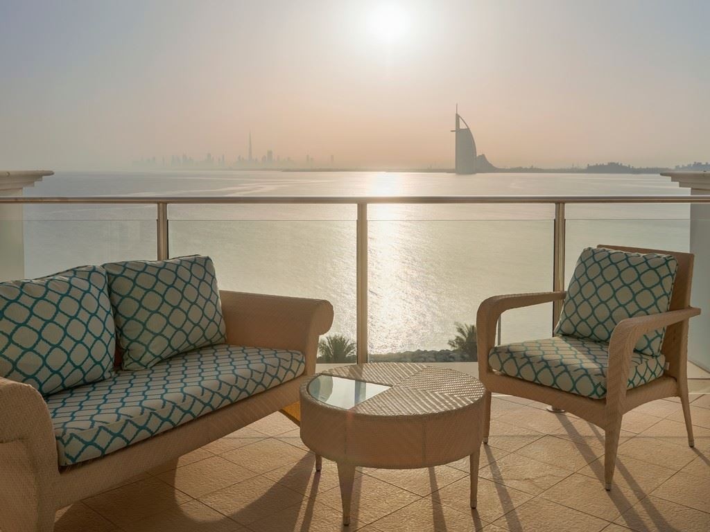rooms-waldorf-astoria-2bedroom-family-suite