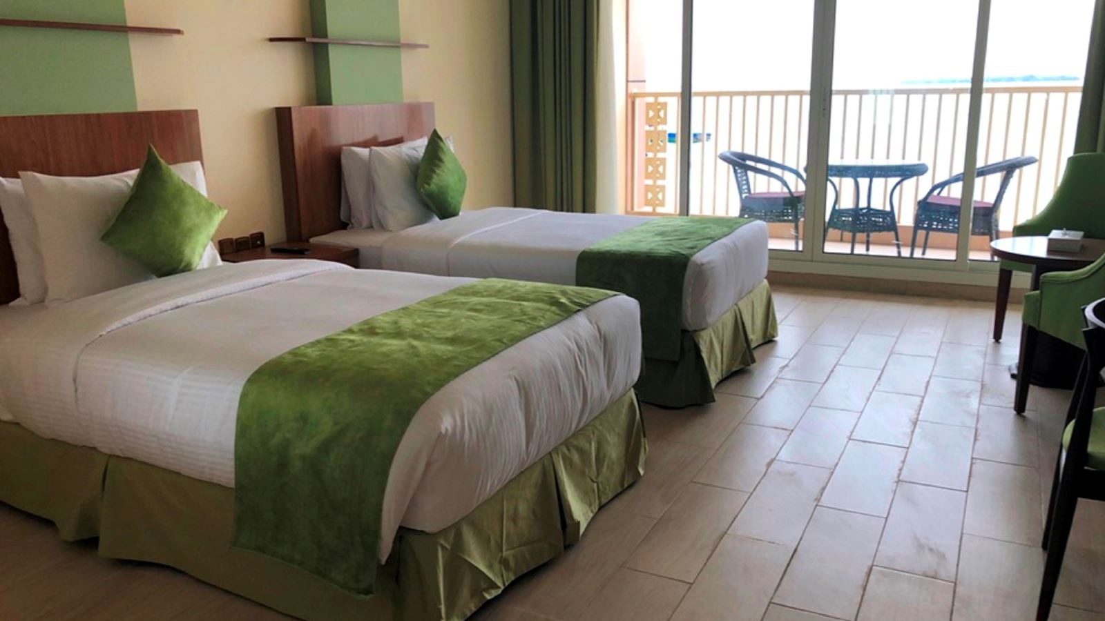 rooms-premium-room