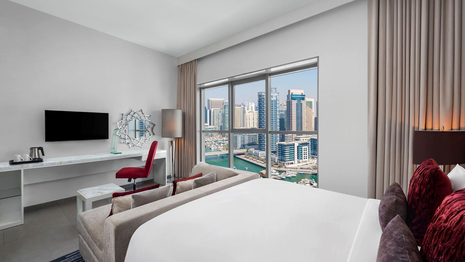 rooms-deluxe-room