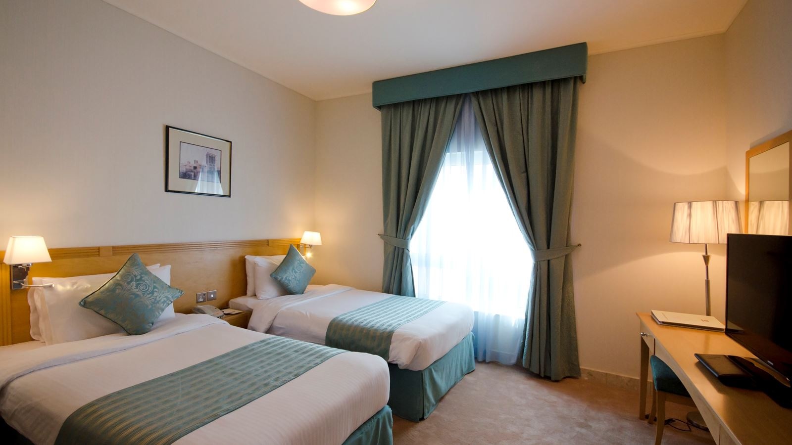rooms-deluxe-room