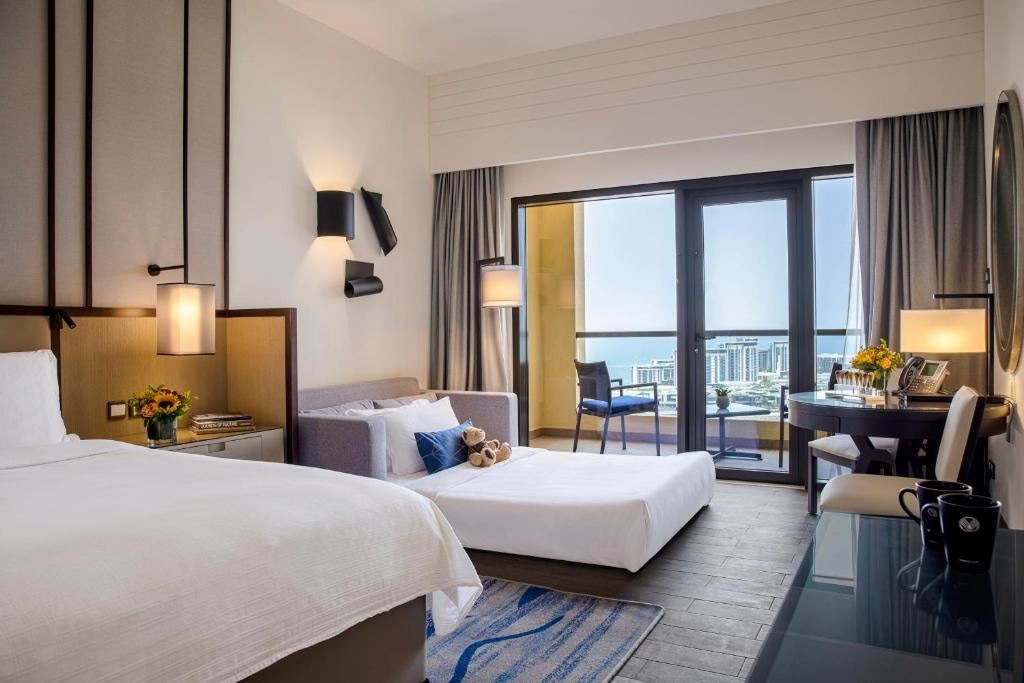 rooms-sea-view-family-interconnecting-room-with-balcony