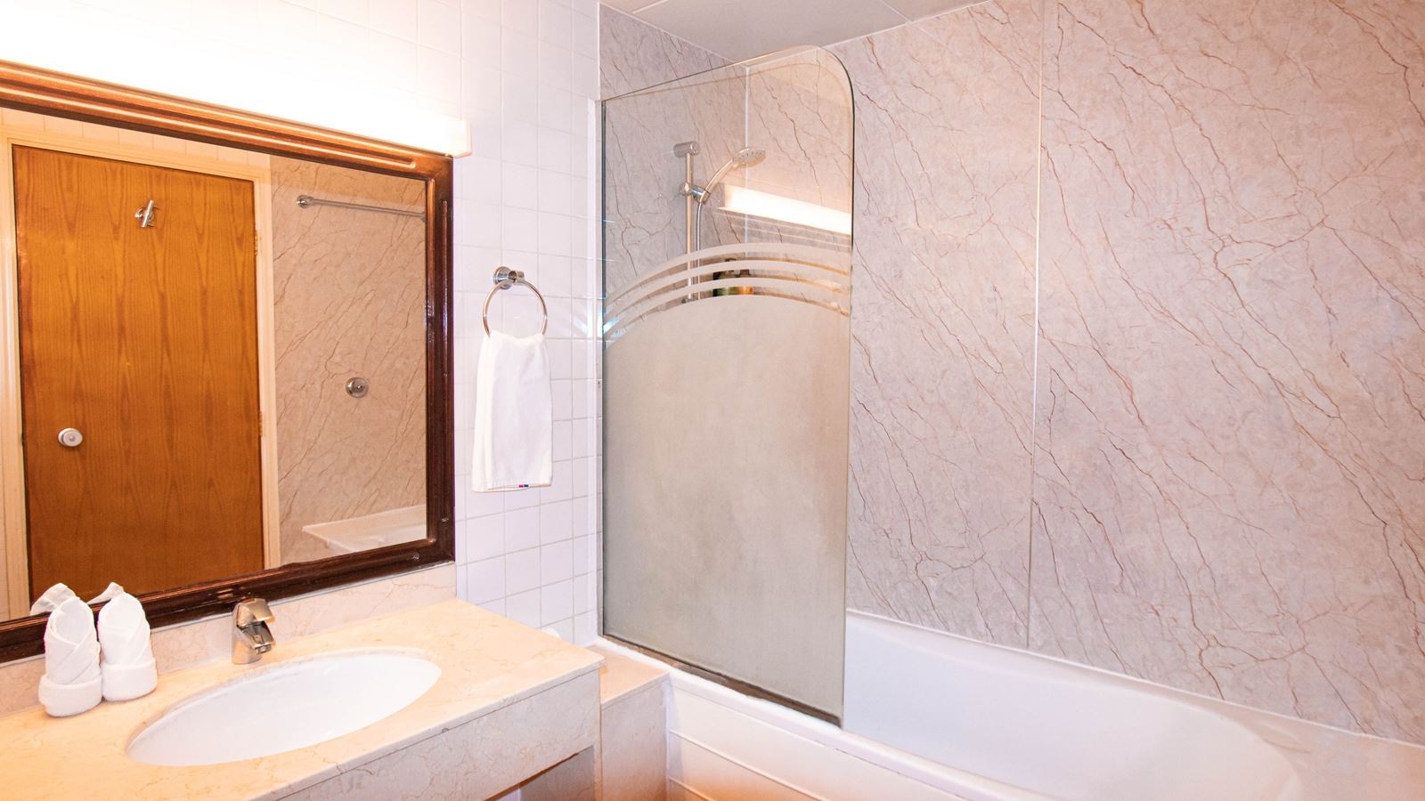 rooms-premium-room