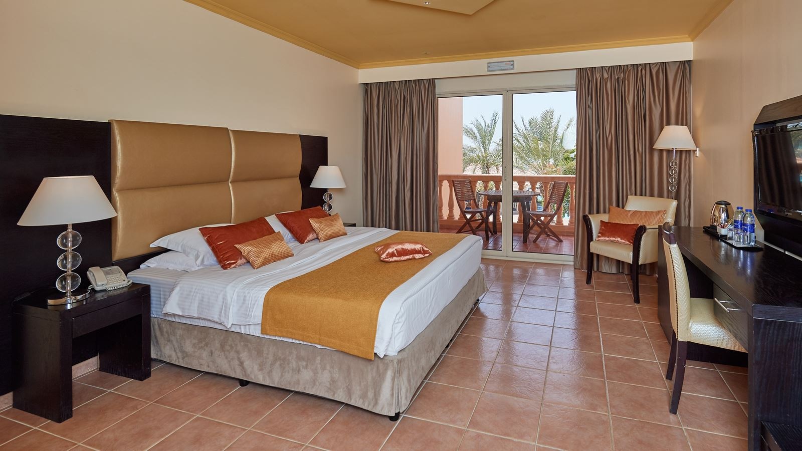 rooms-deluxe-room