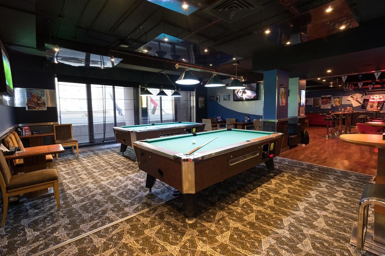 bars-locker-room