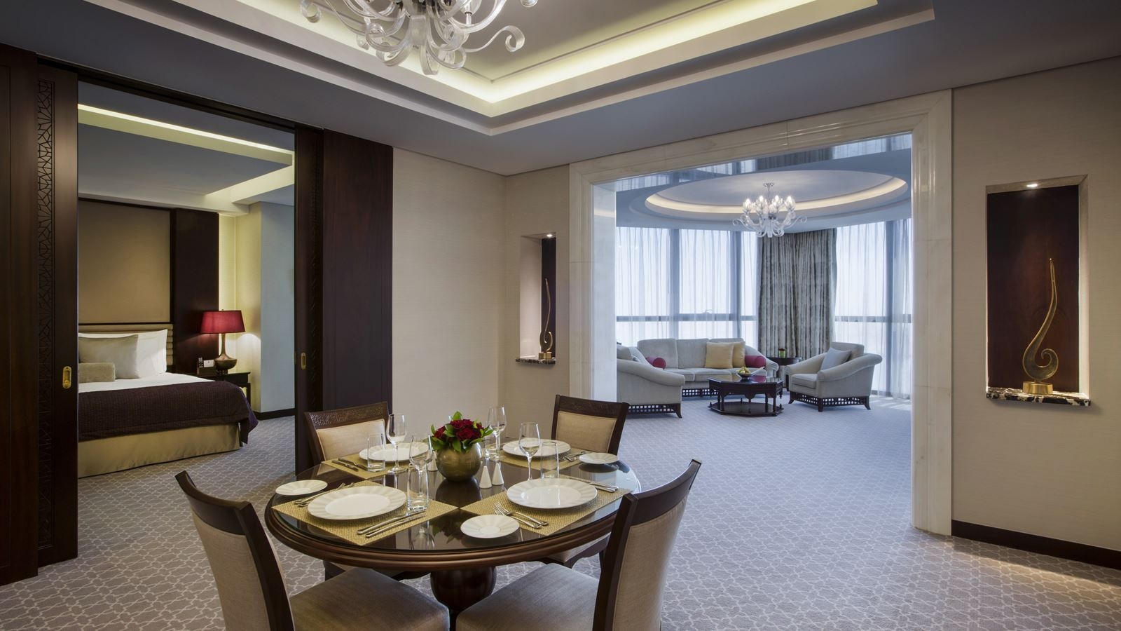 rooms-luxury-suite