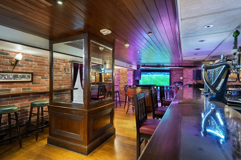 restaurants-tavern