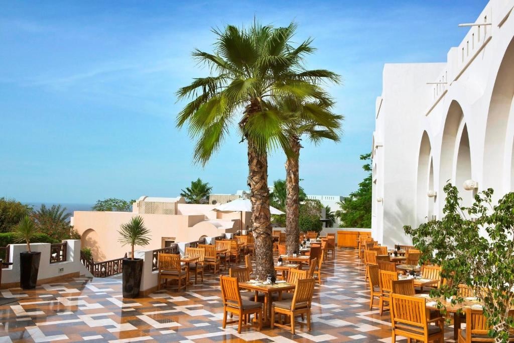 restaurants-restaurants