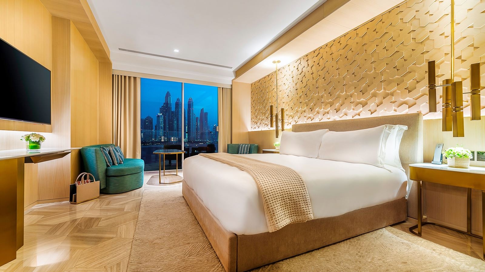 rooms-luxe-1-bedroom-suite