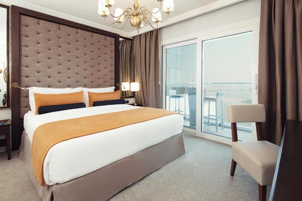 rooms-premium-1-bedroom-apartment-city-view-or-partial-sea-view