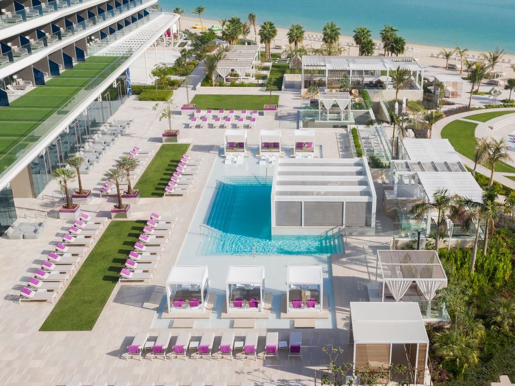 pools-outdoor-pool