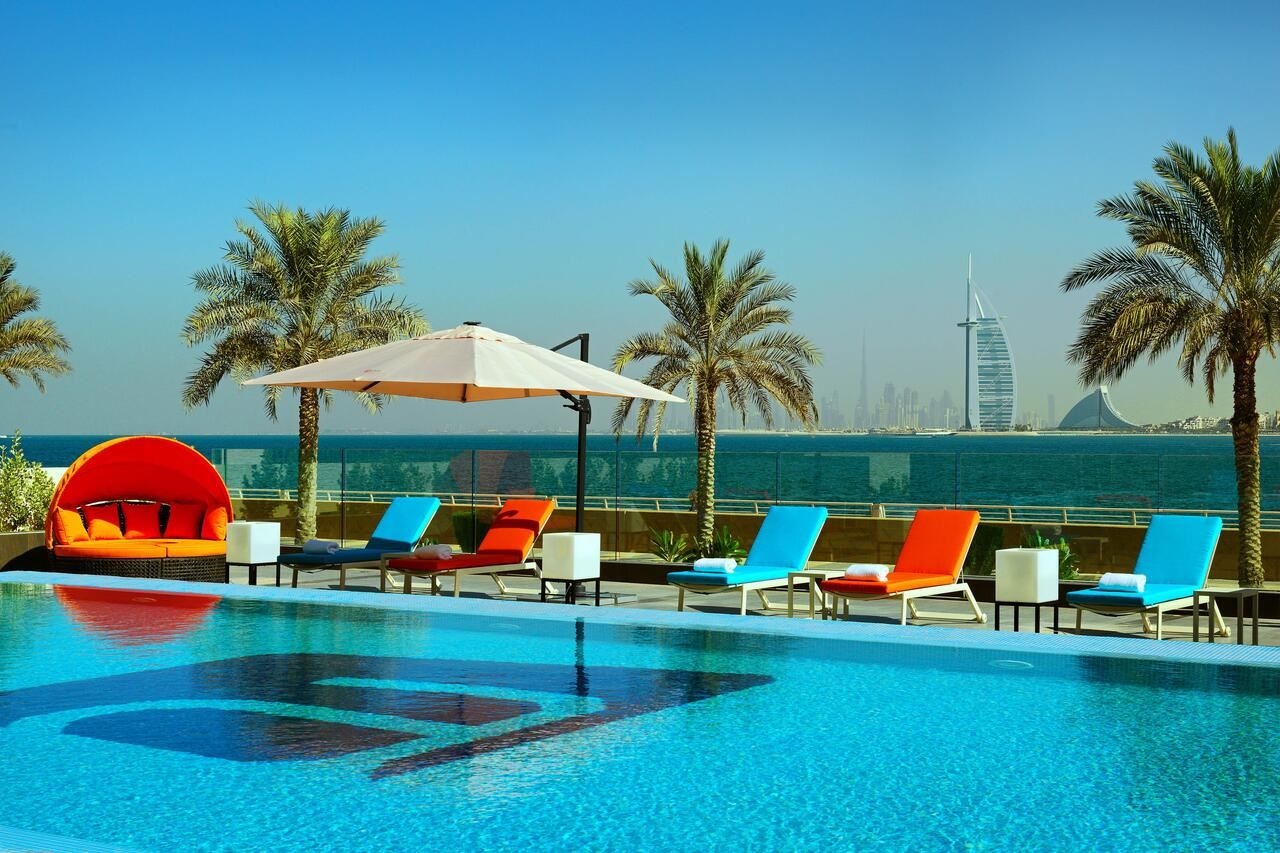 pools-outdoor-pool