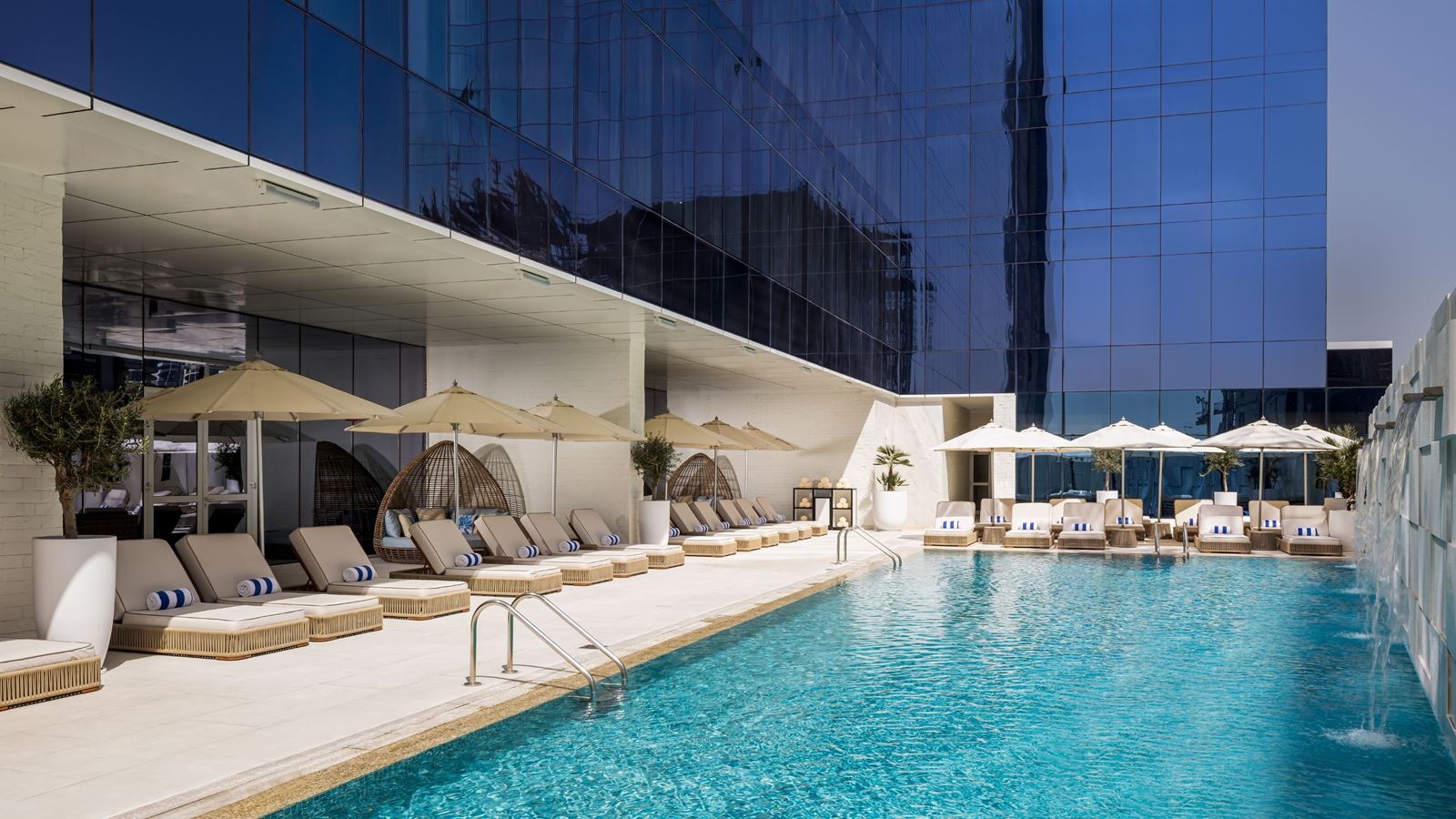 pools-outdoor-pool