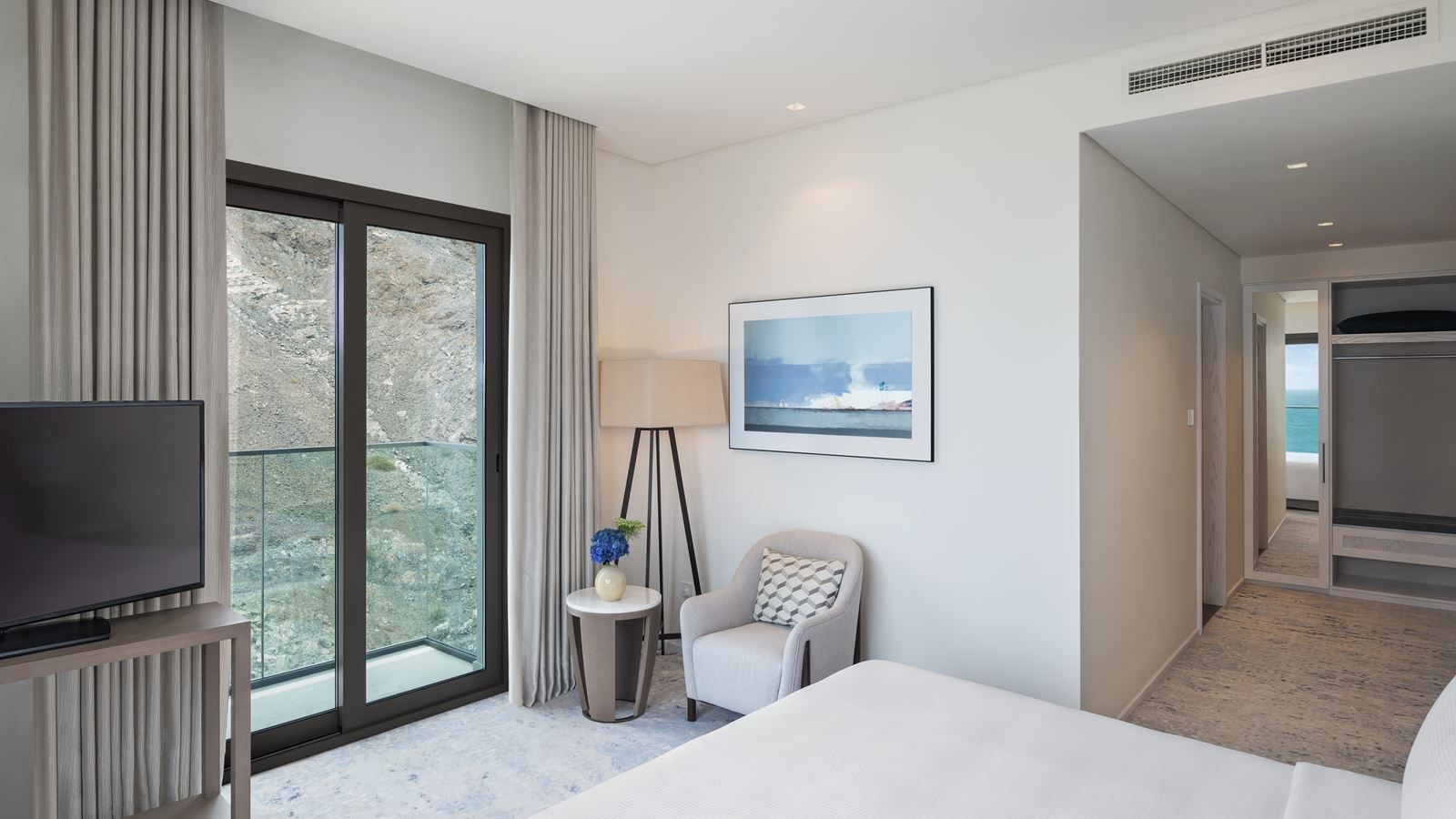 rooms-executive-suite-ocean-view