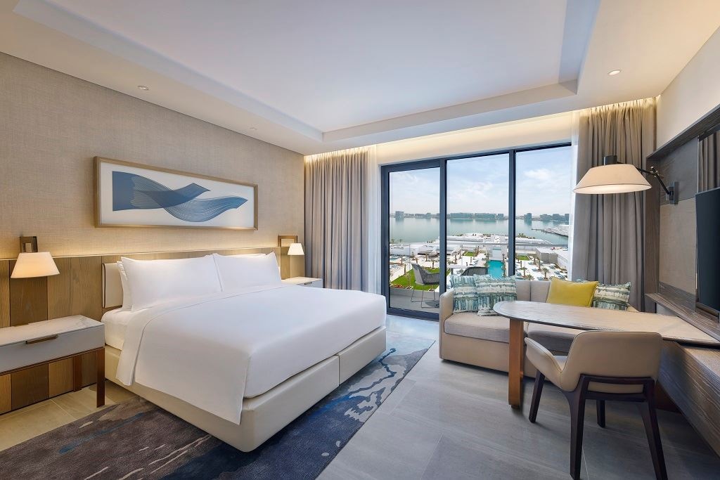 rooms-king-deluxe-room-with-pool-view