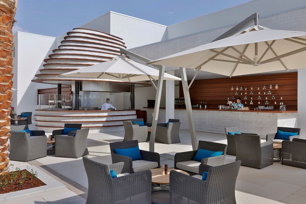 bars-capila--pool-bar-and-grill