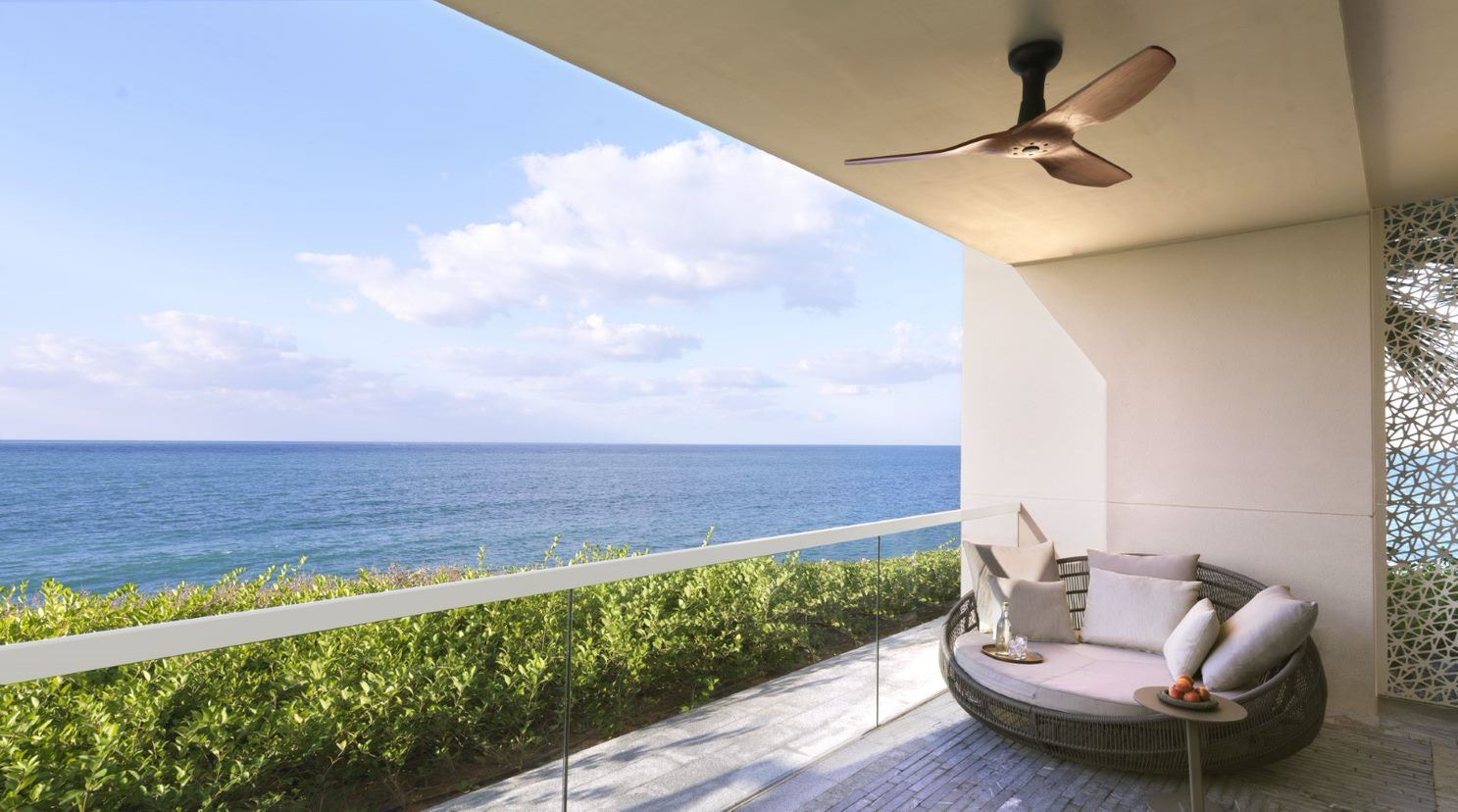 rooms-seafront-club-villa