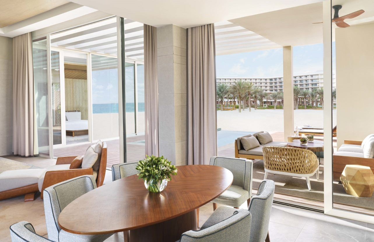 rooms-beachfront-private-pool-club-villa