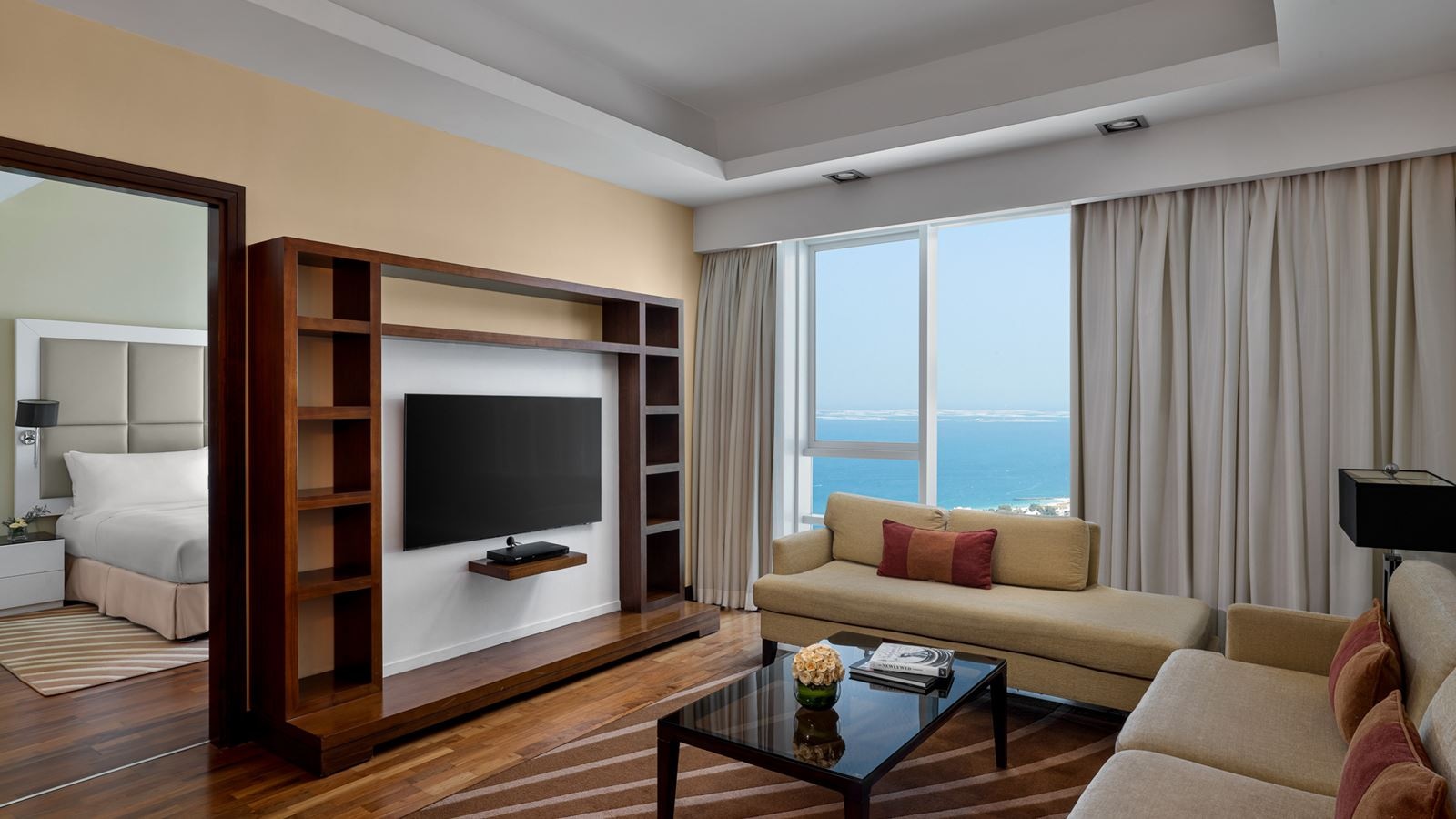rooms-deluxe-one-bedroom-sea-view-apartment