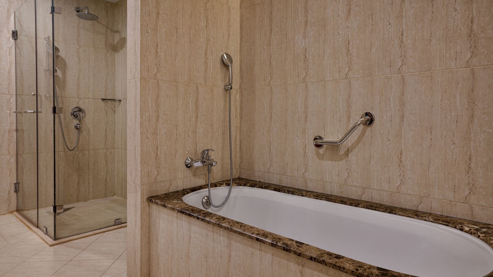 rooms-premier-two-bedroom-sea-veiw-apartment
