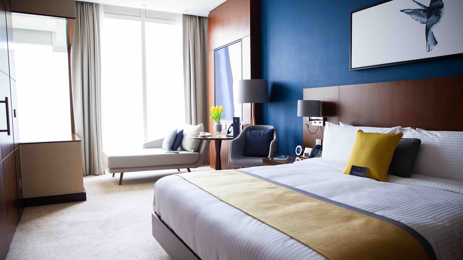 rooms-deluxe-room