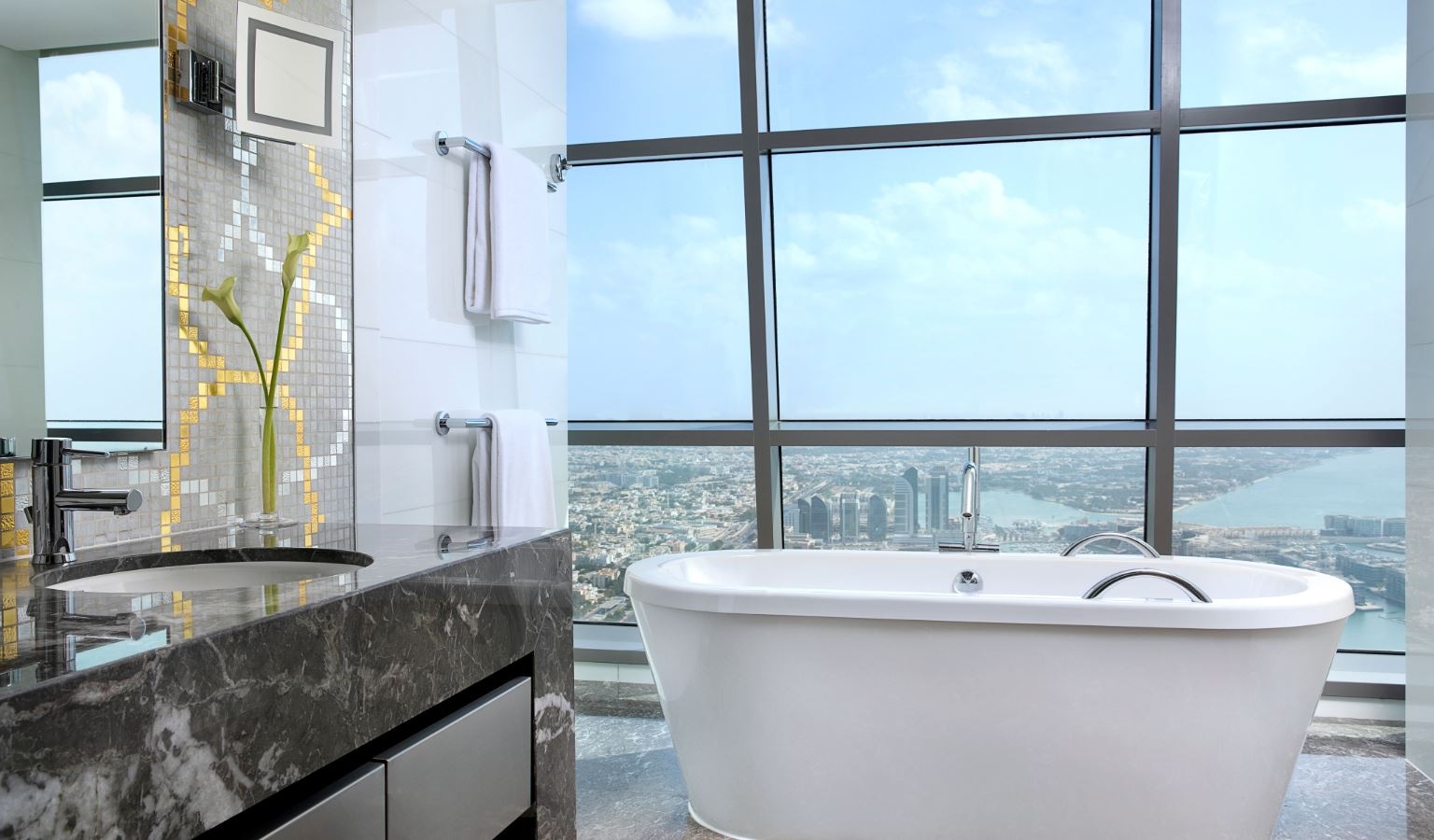 rooms-premier-family-room--with-sea-view