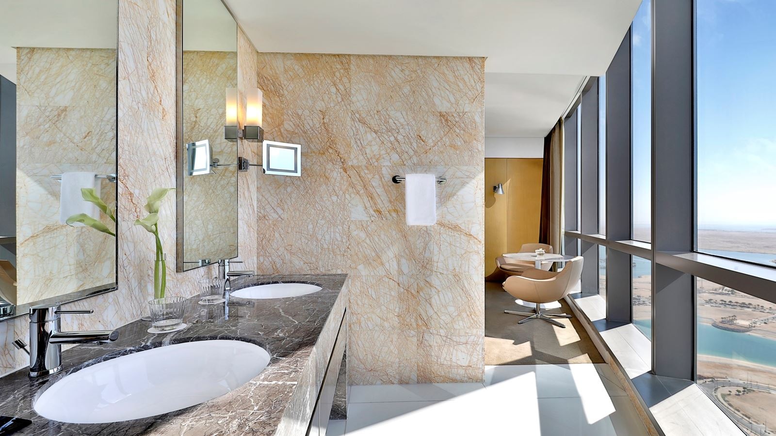 rooms-deluxe-family-connecting-room-with-sea-view