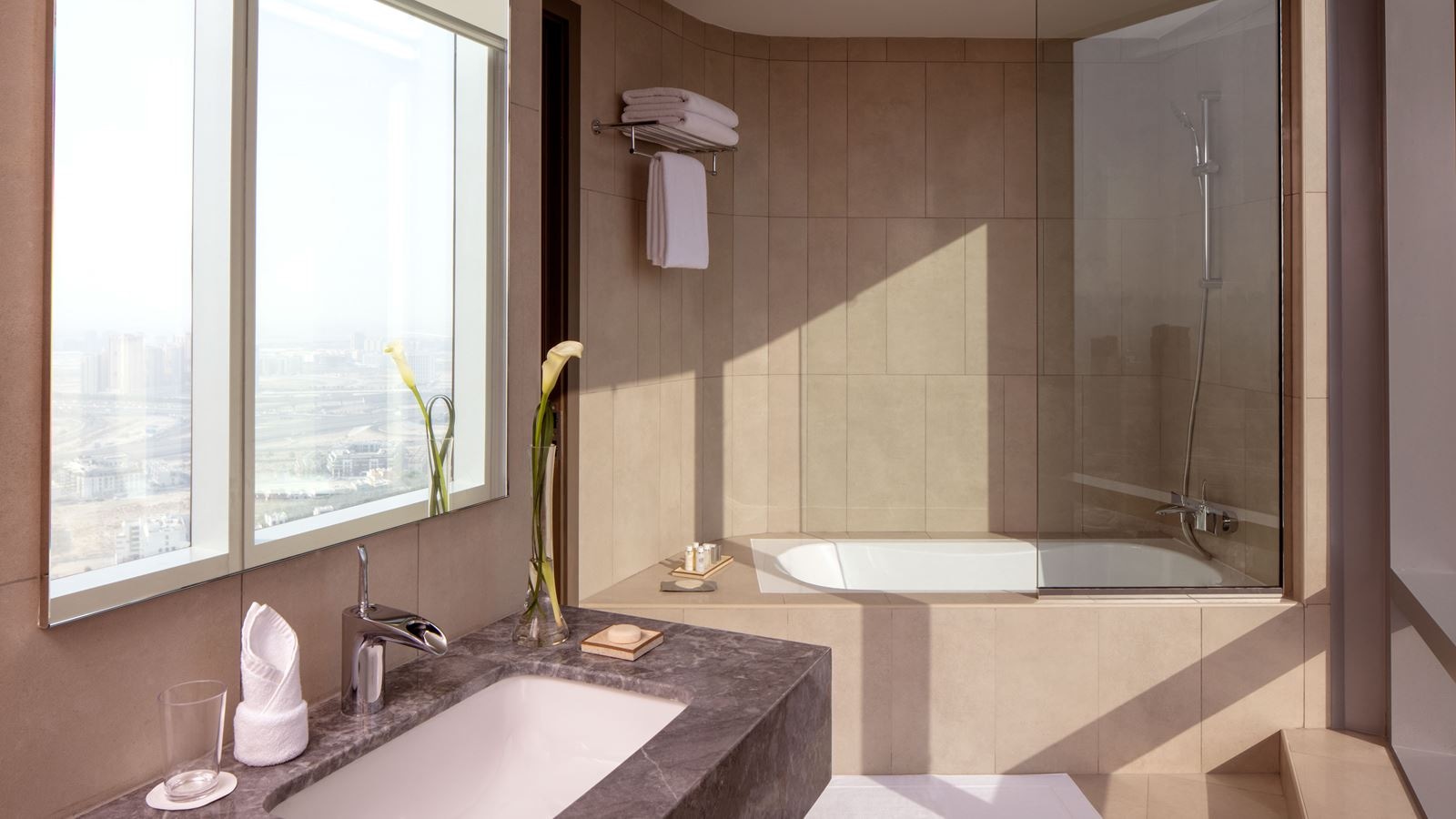 rooms-superior-room