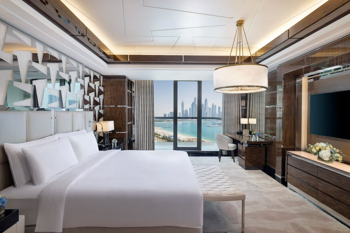 rooms-royal-suite-with-sea-view