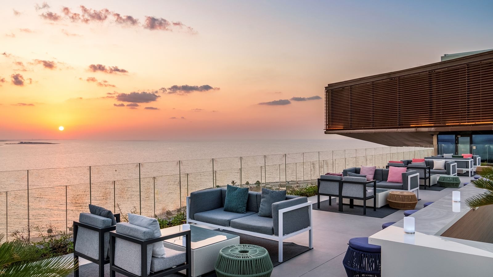 bars-neo-sky-bar