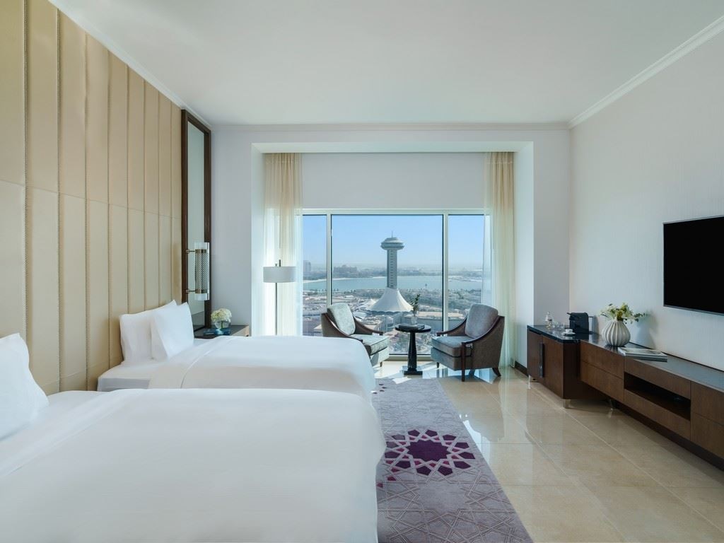 rooms-two-bedroom-deluxe-suite