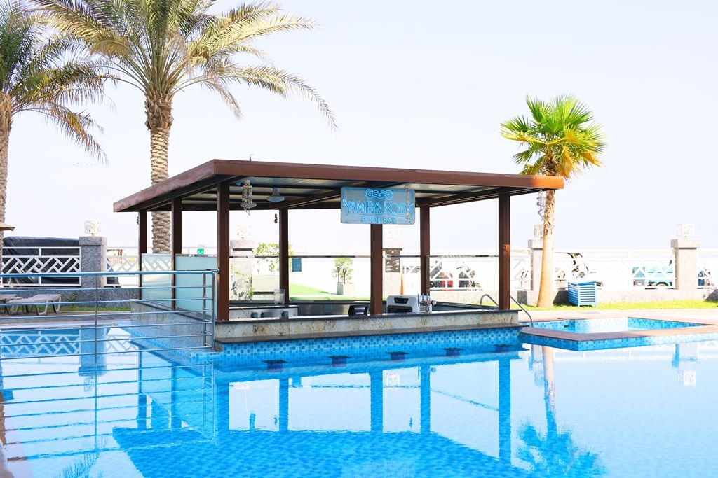 bars-yamba-rock--pool-bar