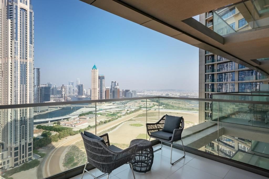 rooms-3-bedroom-panorama-view