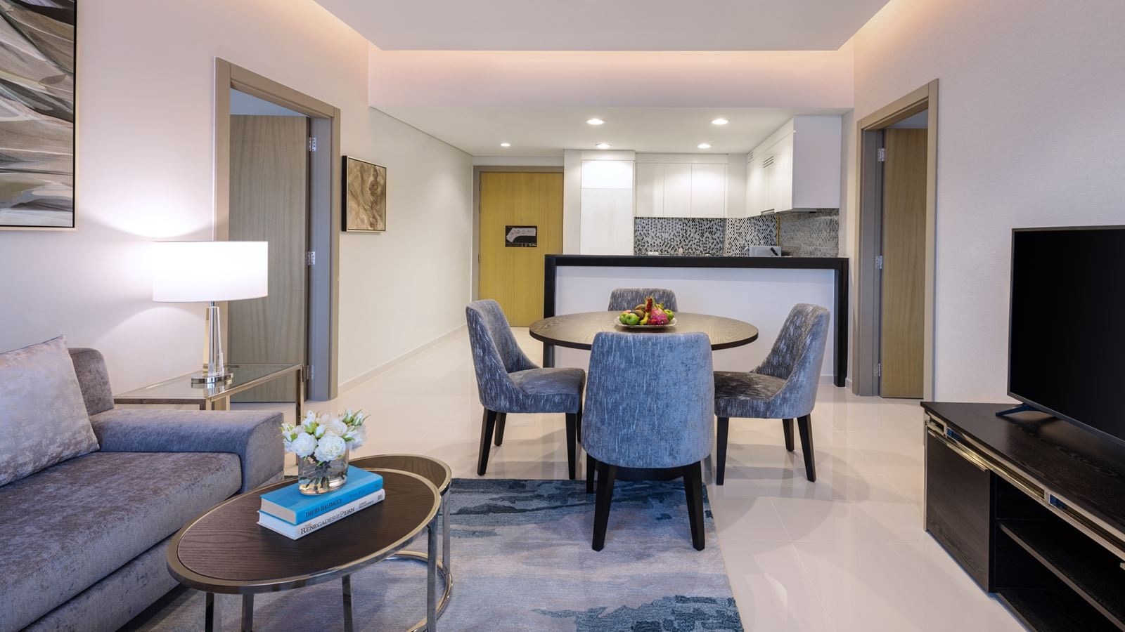 rooms-2-bedroom-city-view