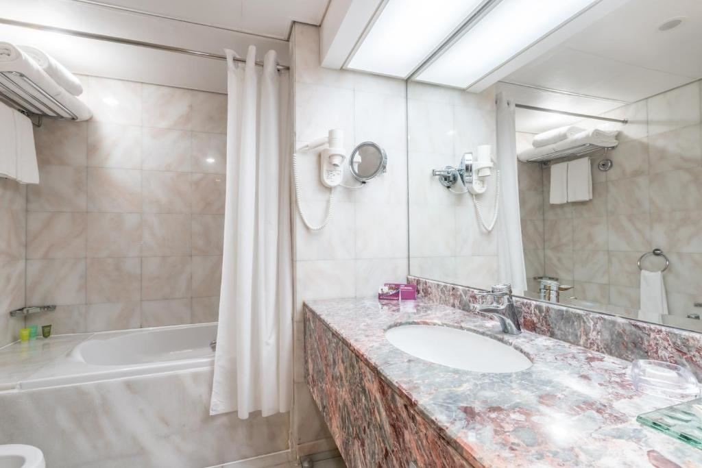 rooms-standard-room