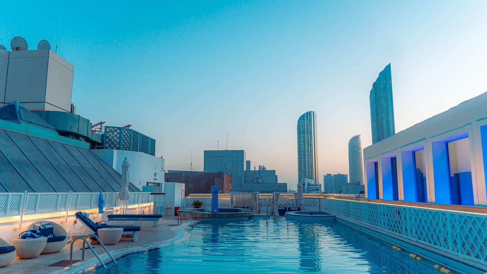 pools-outdoor-pool