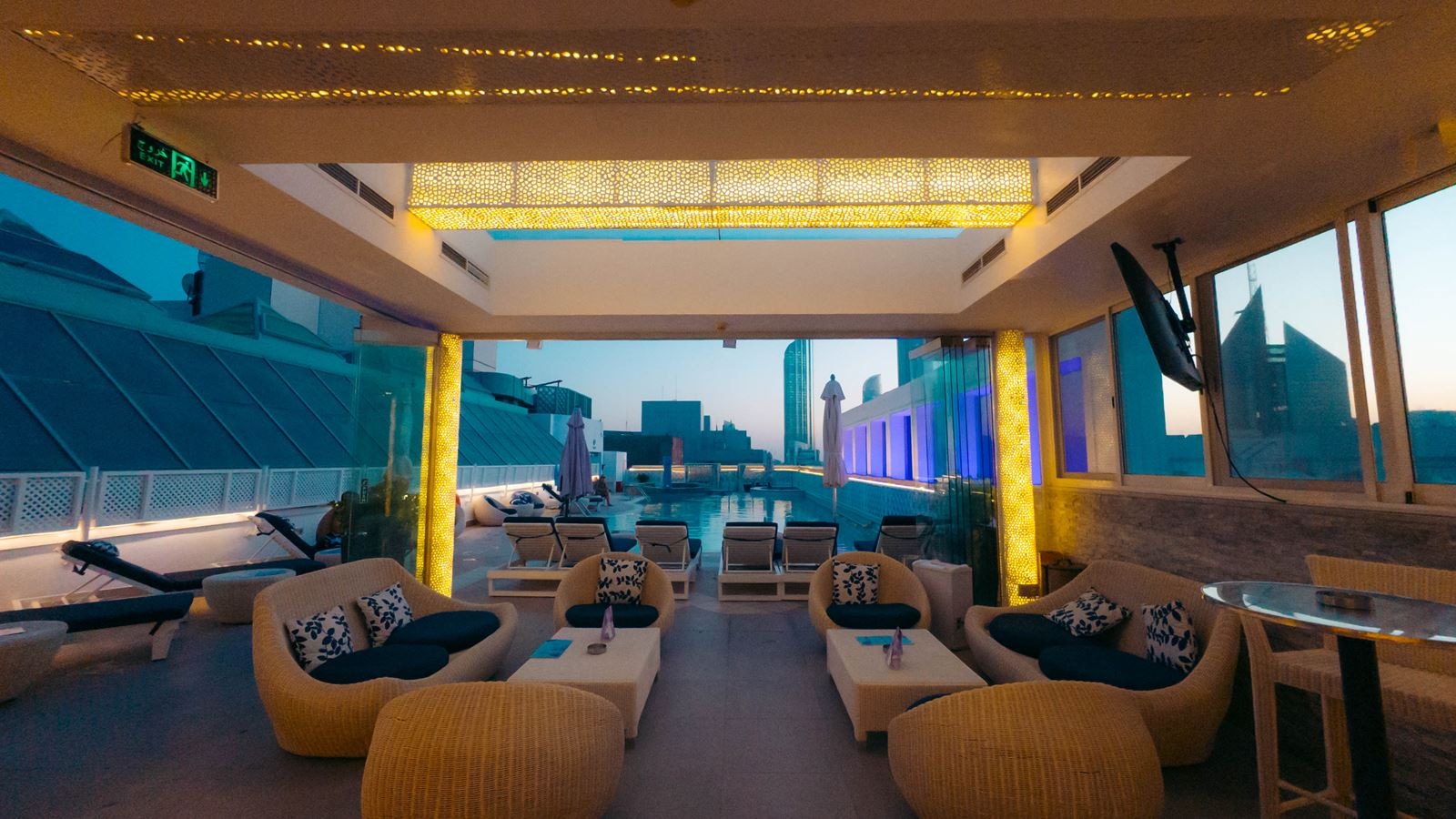 pools-outdoor-pool