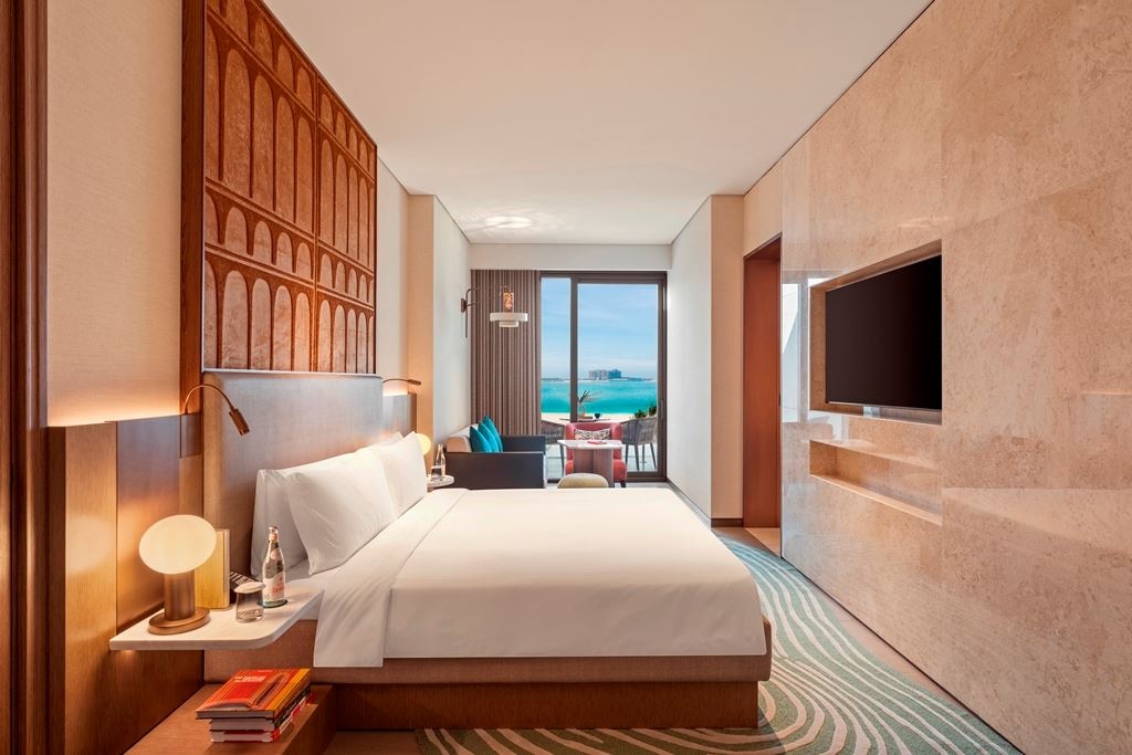 rooms-signature-room-private-pool-and-beach-access