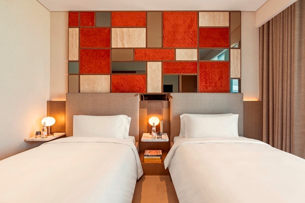 rooms-one-bedroom-atelier-suite