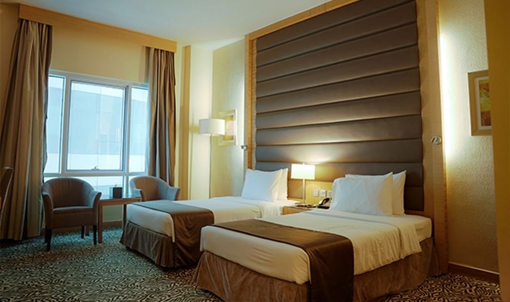 rooms-superior-room