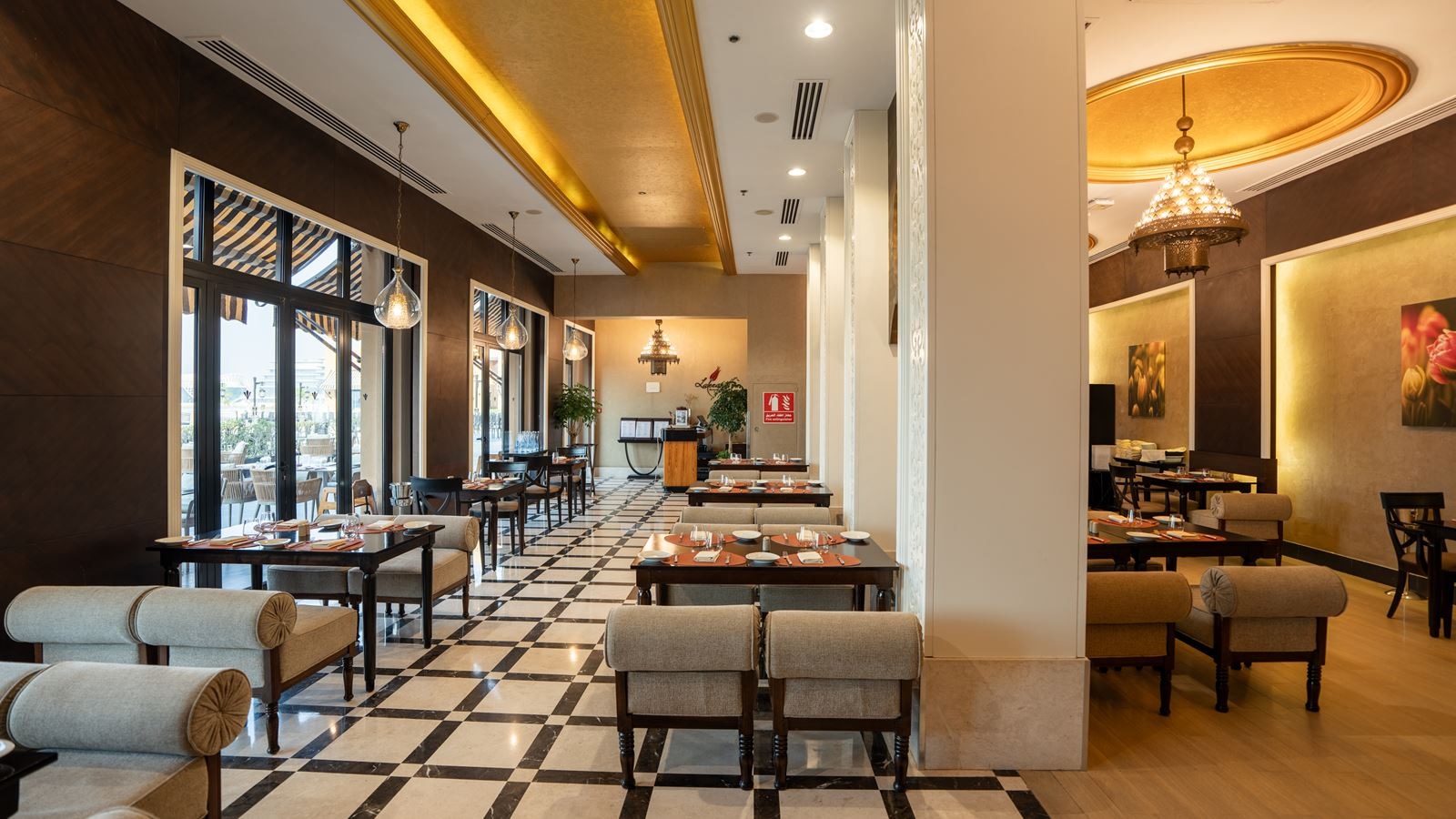 restaurants-lalezar