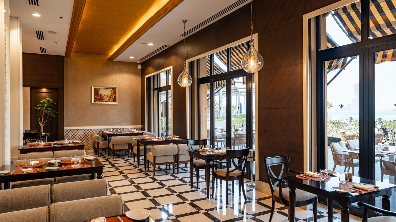 restaurants-lalezar