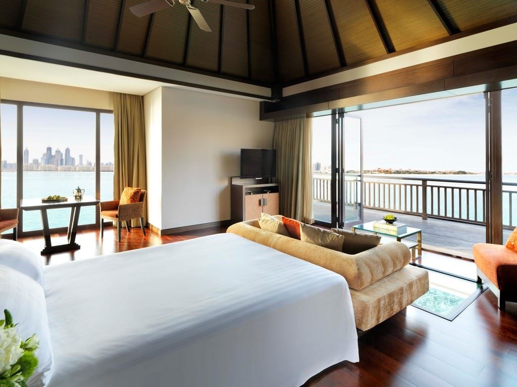 rooms-one-bedroom-overwater-villa